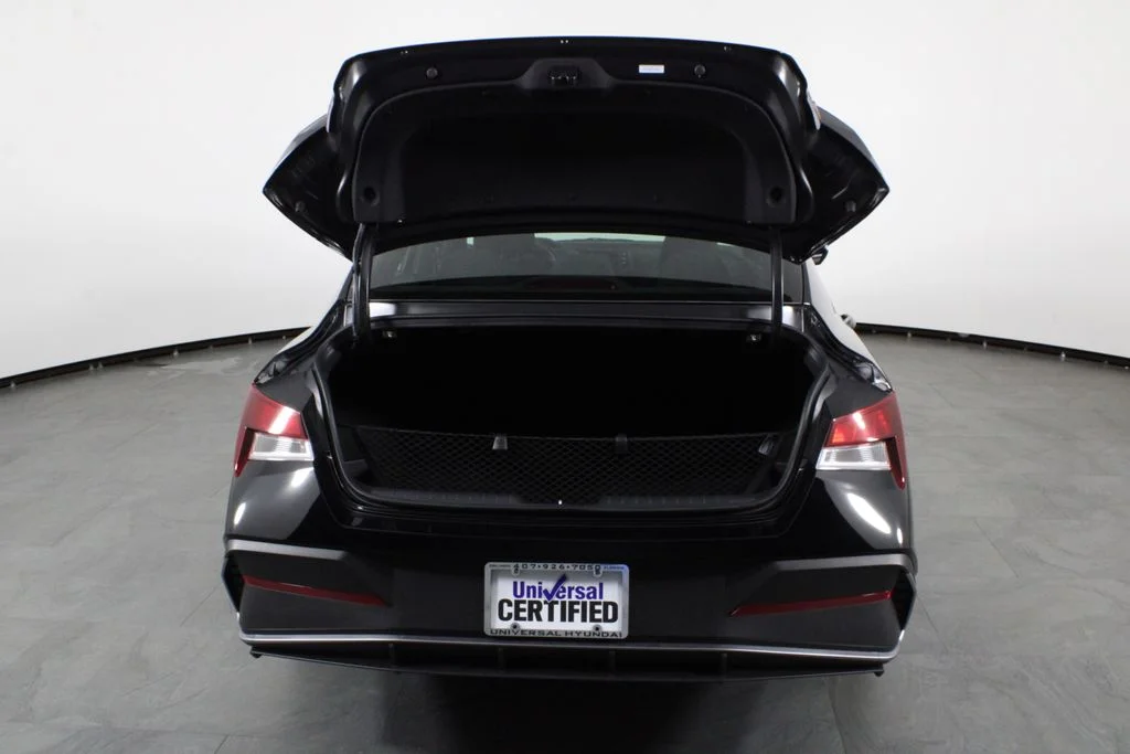 Used 2026 Black Hyundai SEL Sport image 17
