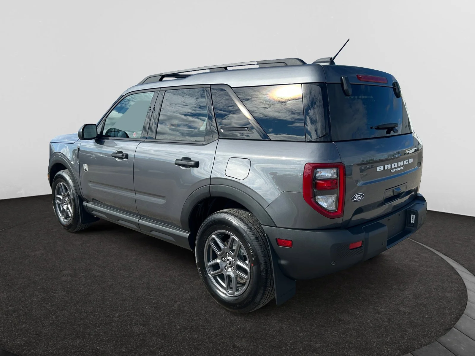 New 2026 Carbonized Grey Metallic Ford Big Bend image 3