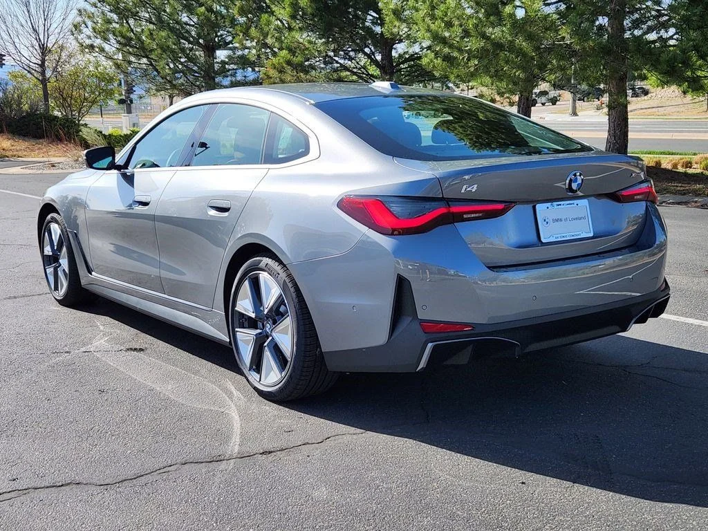 Used 2026 Gray Metallic BMW xDrive40 image 3