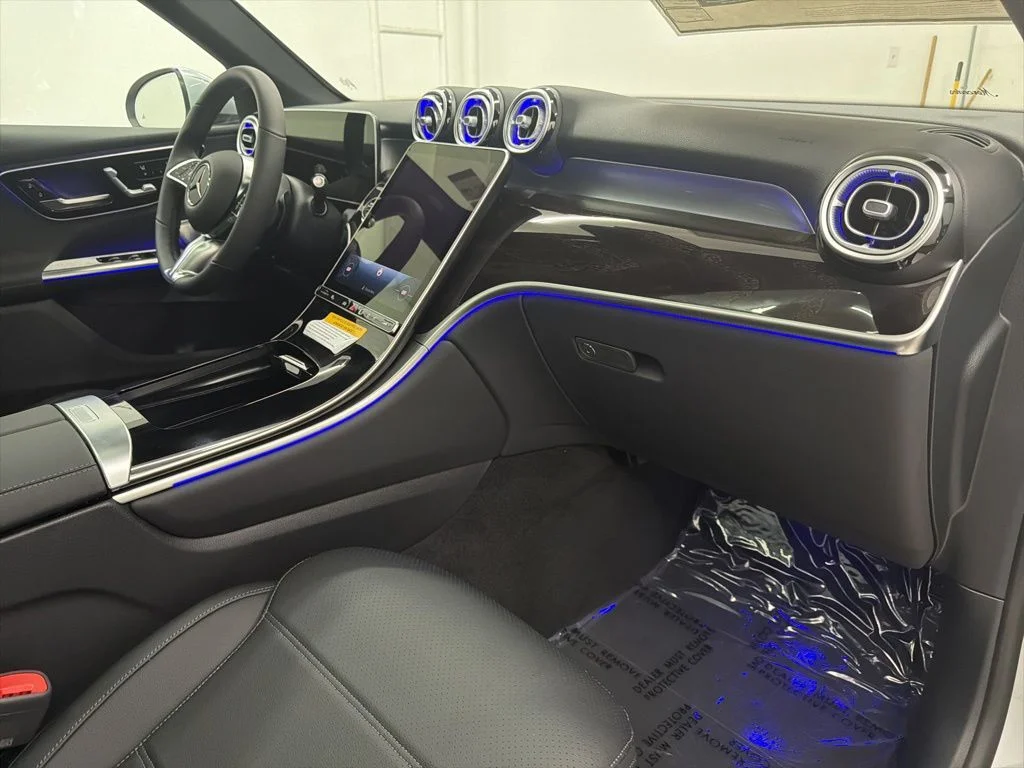 New 2026 Silver Mercedes-Benz GLC 300 image 27
