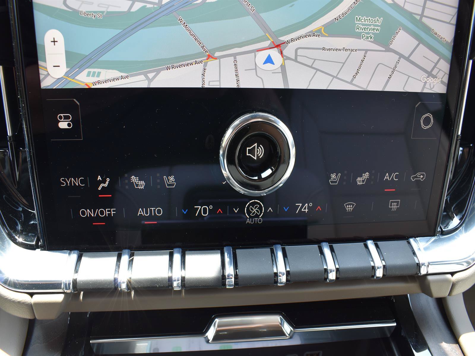 2026 GMC Yukon Denali - Photo 20
