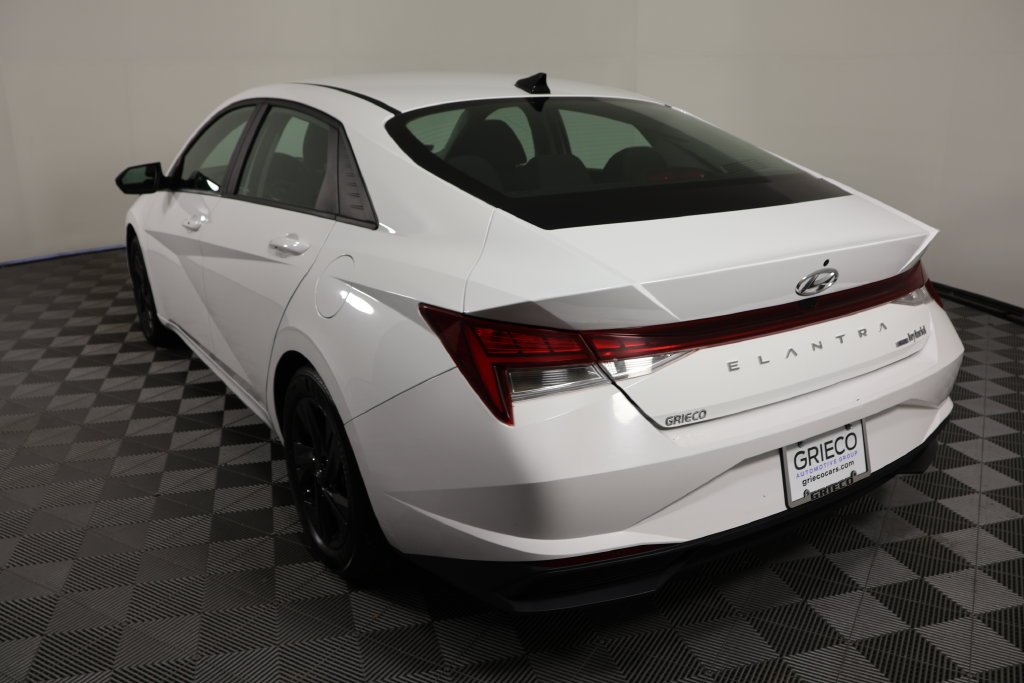 Used 2023 White Hyundai Blue image 6