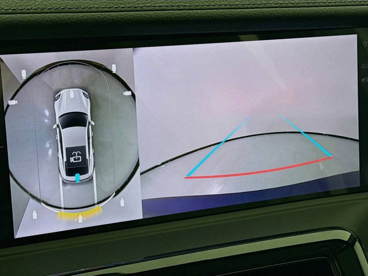 2026 Porsche Panamera 4 E-Hybrid - Photo 20