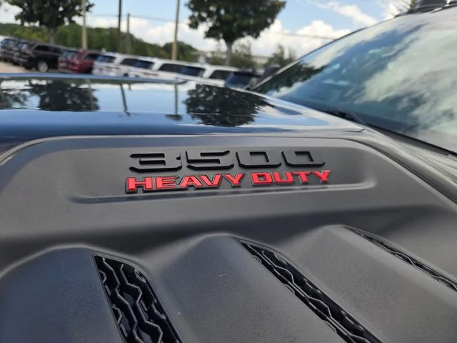 New 2026 Diamond Black Crystal Pearl-Coat Exterior Paint RAM Laramie image 3