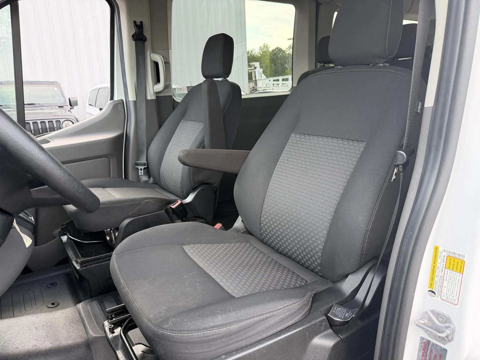 Used 2023 Oxford White Ford 350 XL image 15