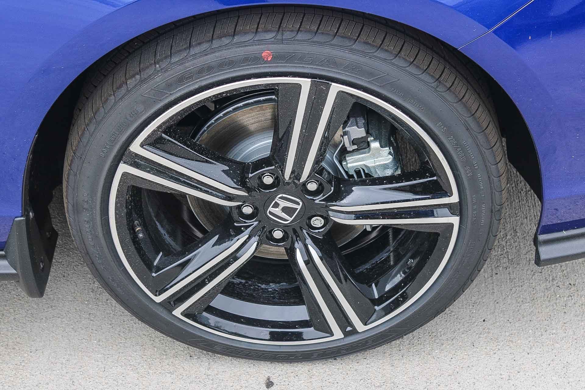 New 2026 Still Night Pearl Honda Sport image 10