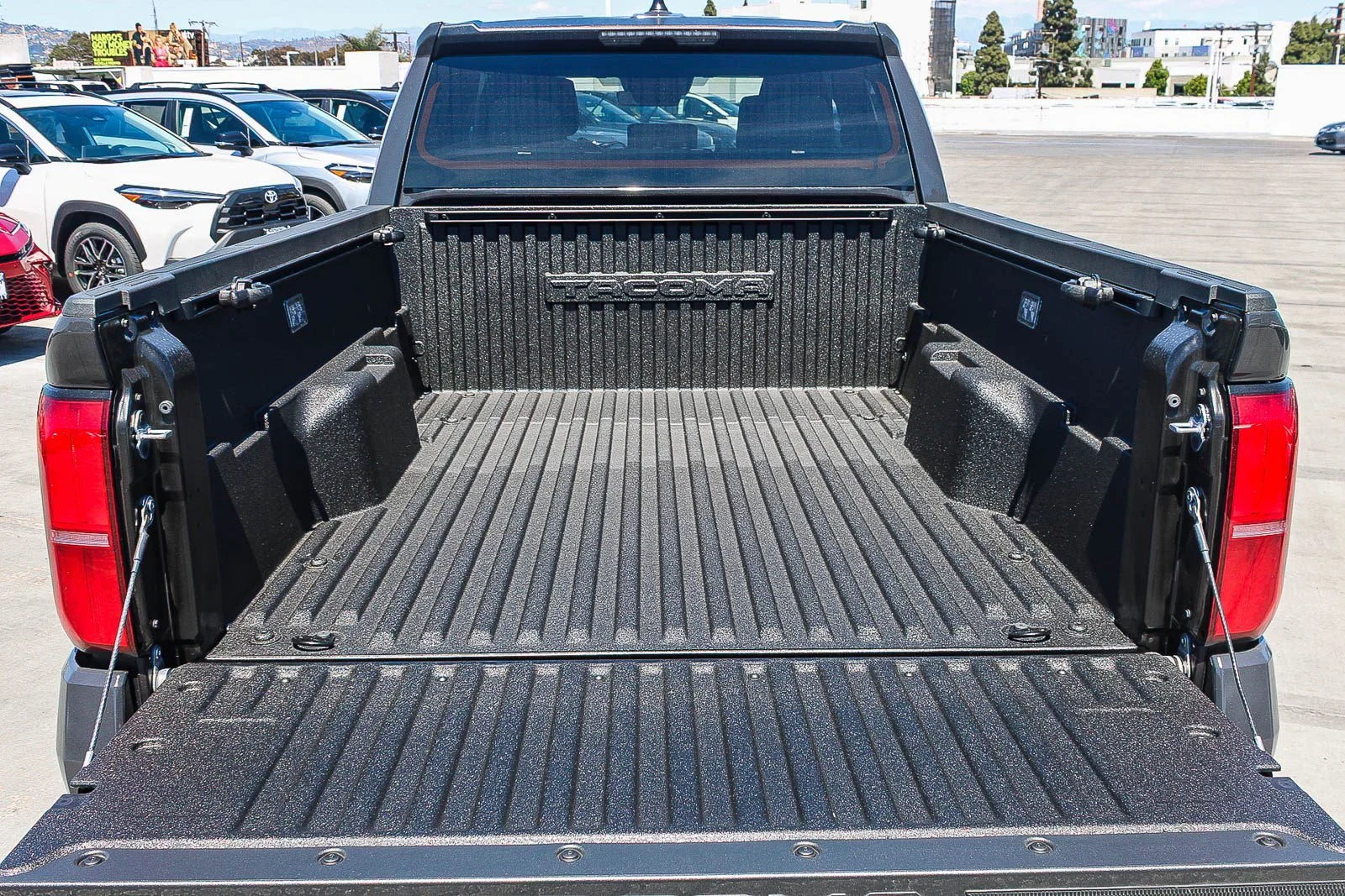 2026 Toyota Tacoma SR5 - Photo 12