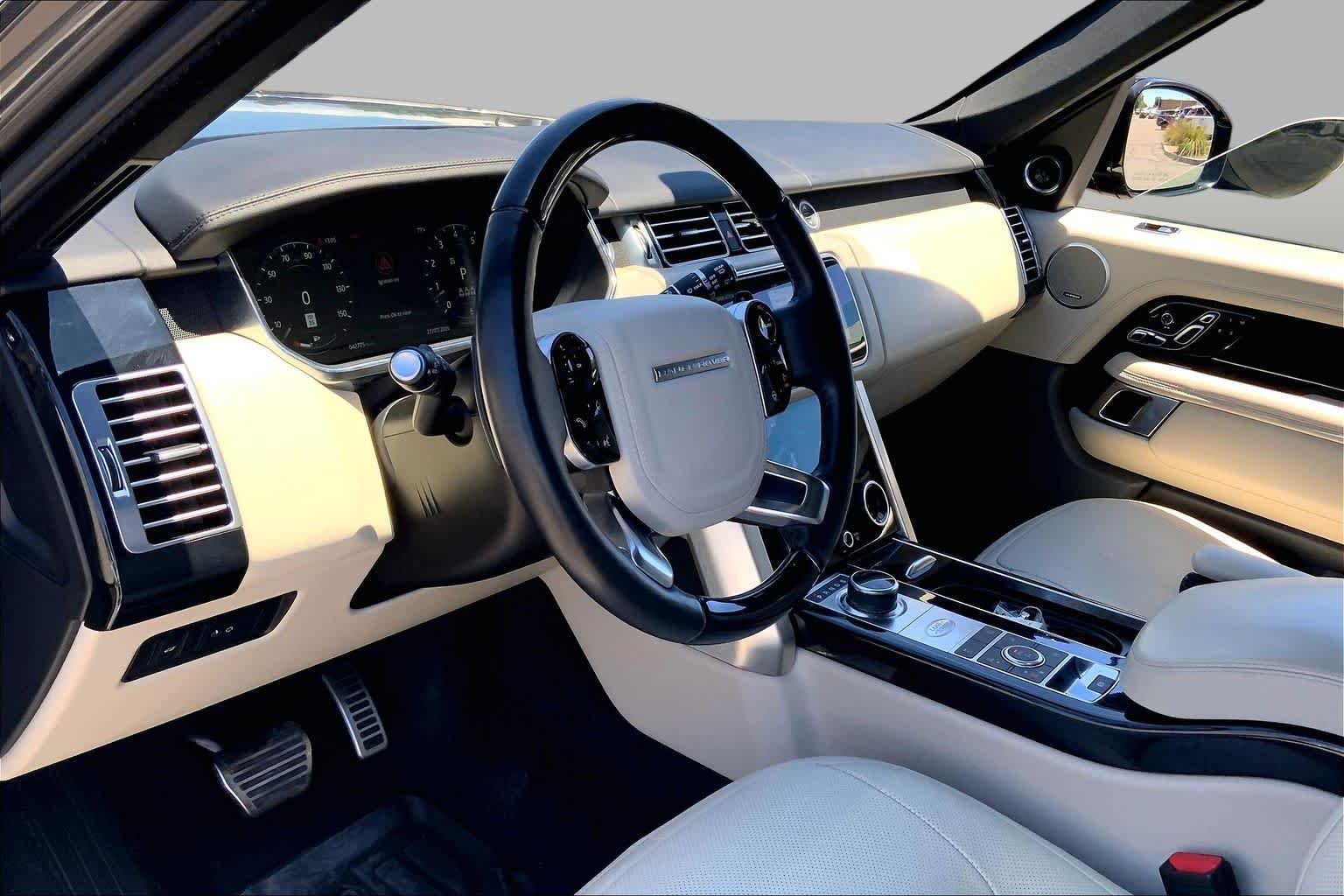 Used 2022 Carpathian Grey Premium Metallic Land Rover Westminster image 17