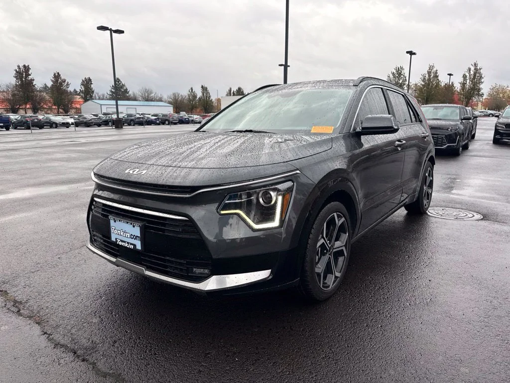 Used 2024 Graphite Gray Kia EX Touring image 3