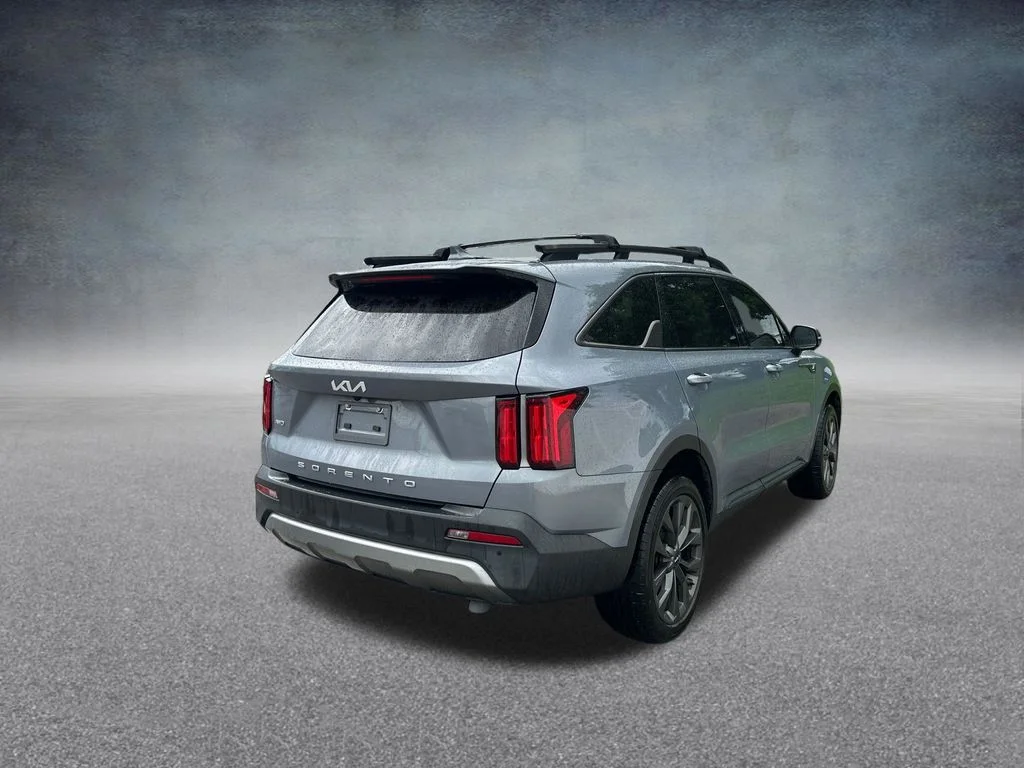 Used 2022 Everlasting Silver Kia X-Line SX Prestige image 40
