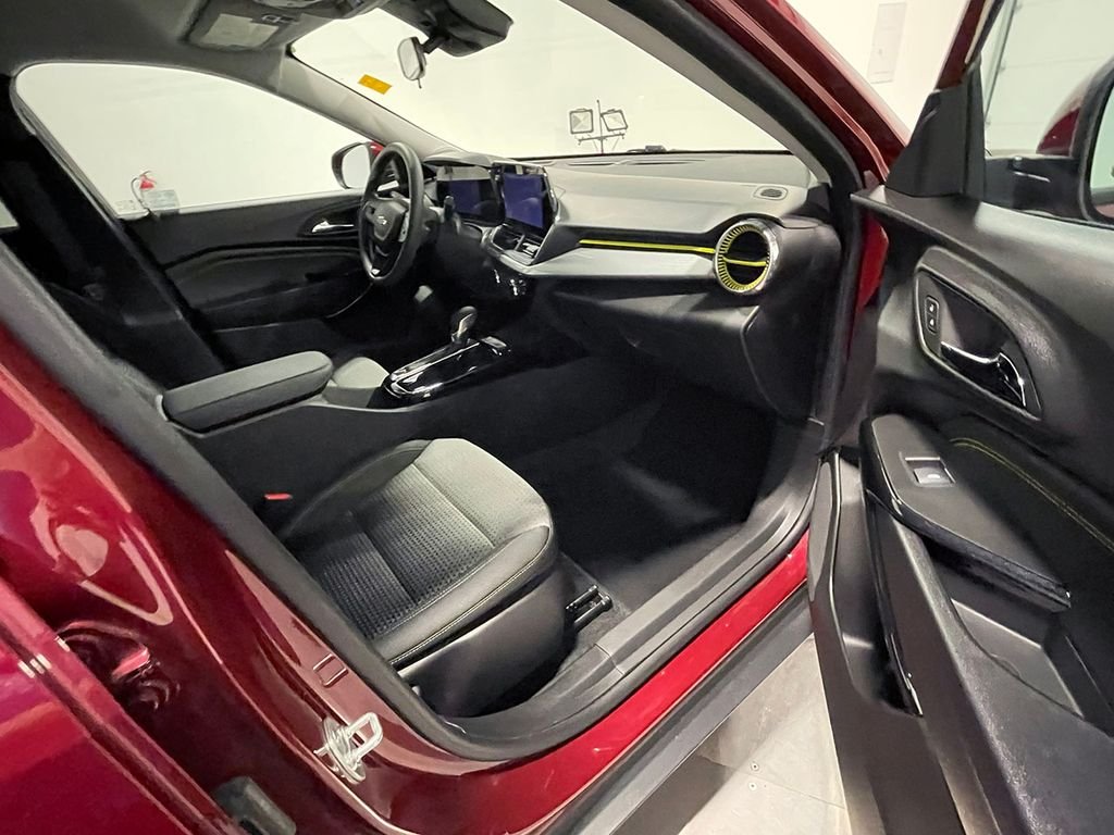 Used 2025 Red Chevrolet LT image 22