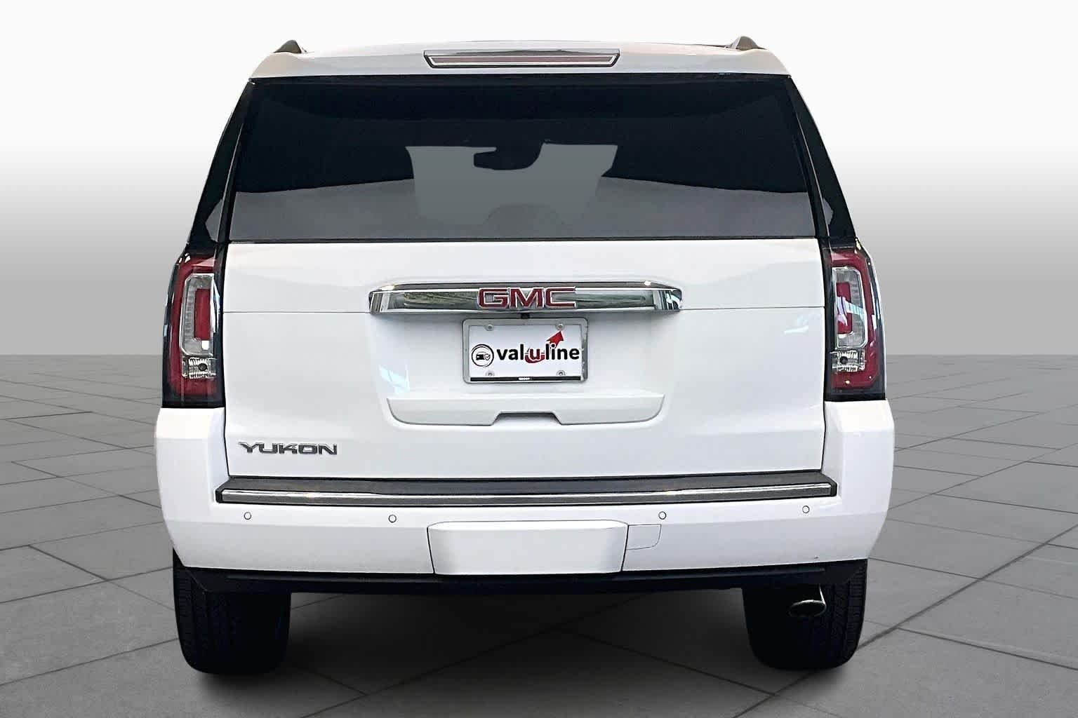 Used 2017 Summit White GMC Denali image 4