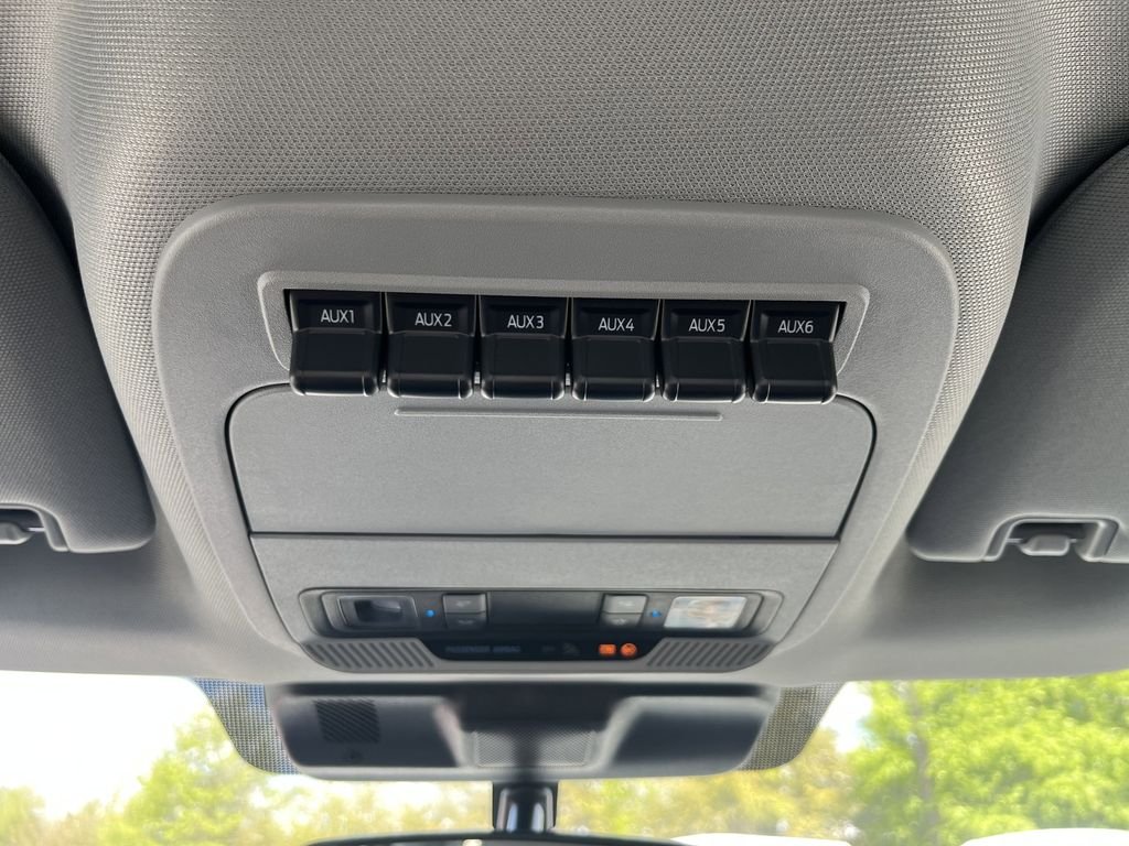 New 2026 Oxford White Ford F-250® XL image 28