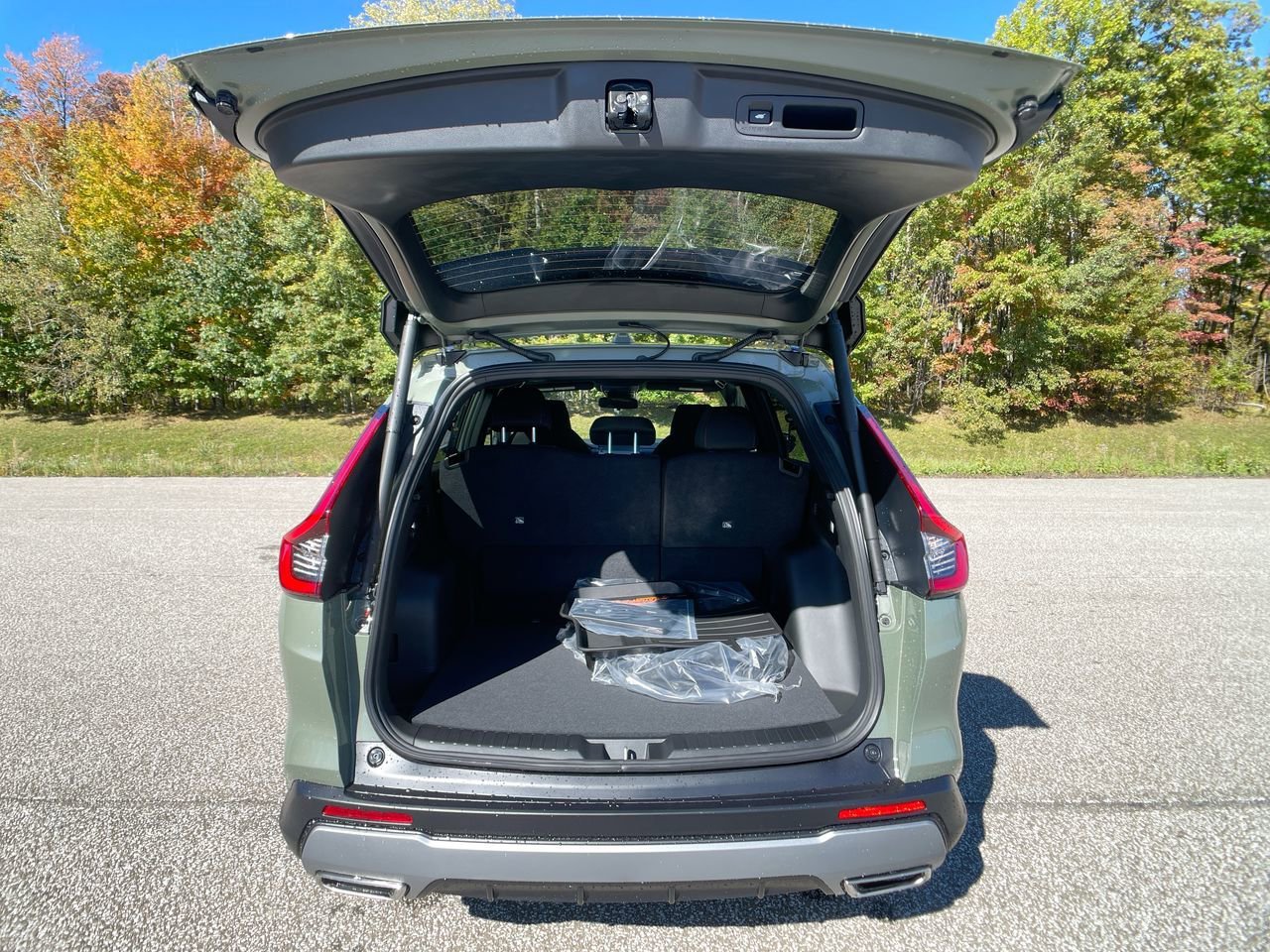 New 2026 Ash Green Metallic Honda AWD TrailSport Hybrid image 25