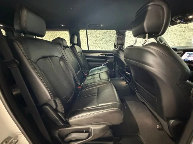 Used 2025 Bright White Clearcoat Jeep Base image 10