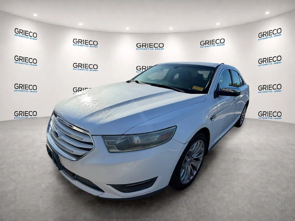 Used 2014 White Ford Limited image 4
