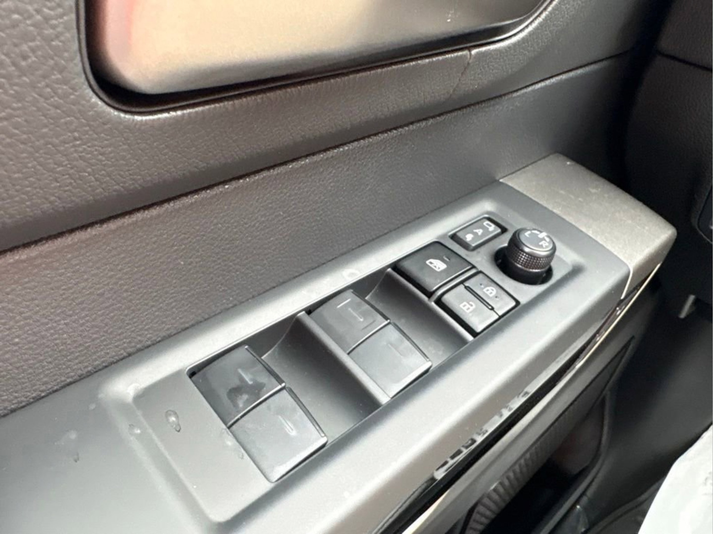 2026 Toyota Tundra Limited - Photo 24