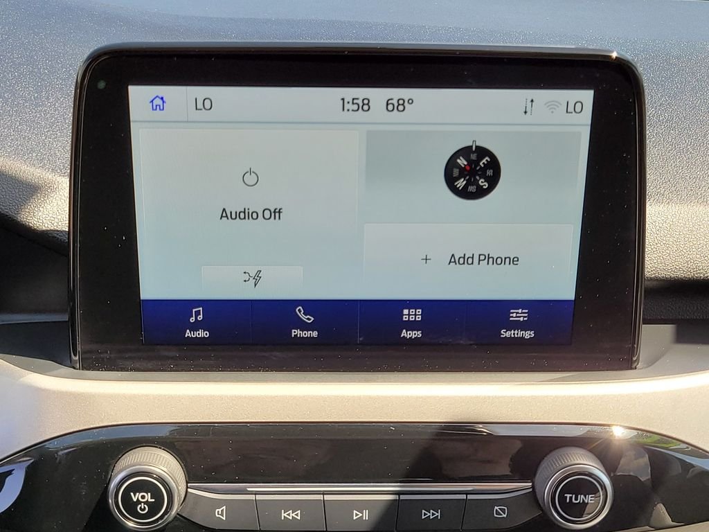 Certified Used 2022 Oxford White Ford SE image 16