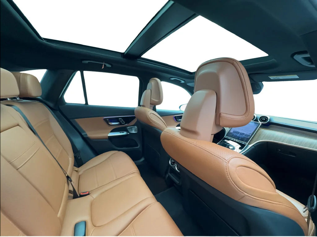 Used 2023 Blue Mercedes-Benz GLC 300 image 28