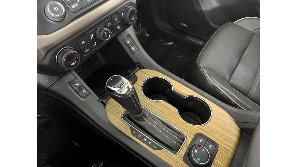 Used 2017 Iridium Metallic GMC Denali image 22