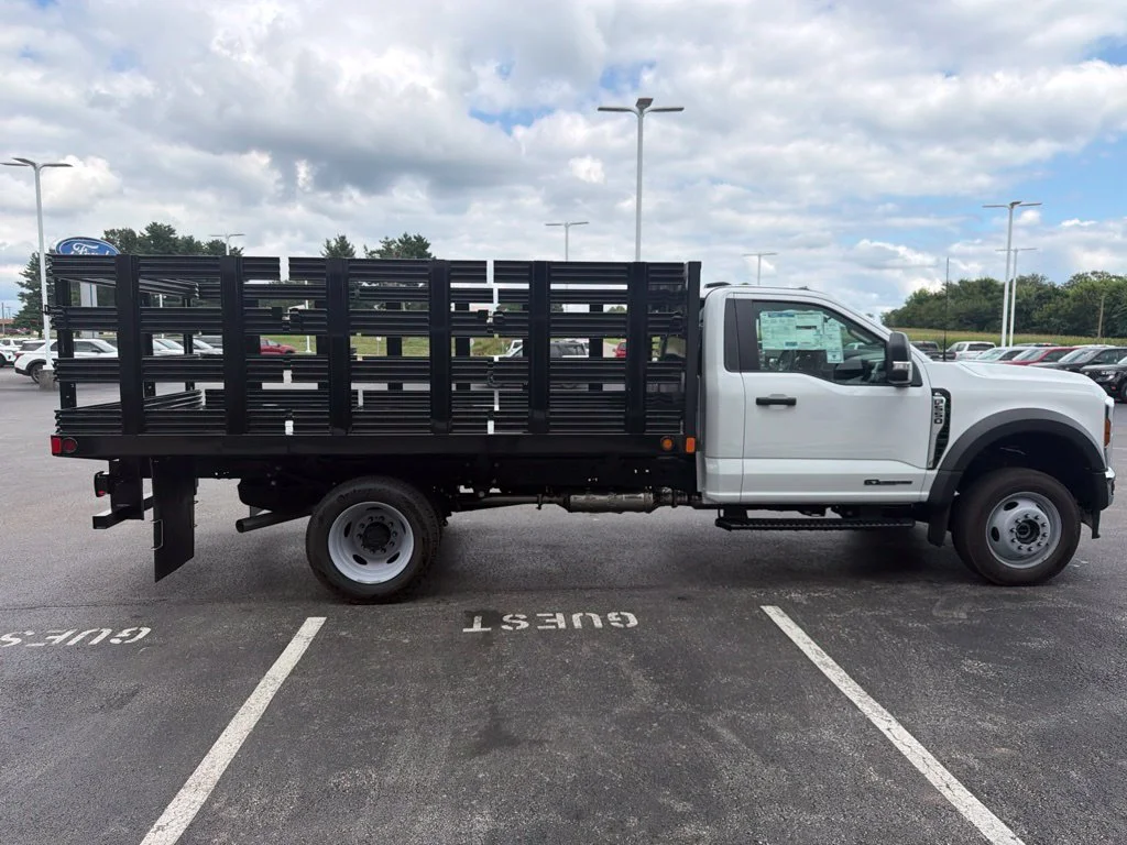 New 2026 Oxford White Ford F-550® XL image 6