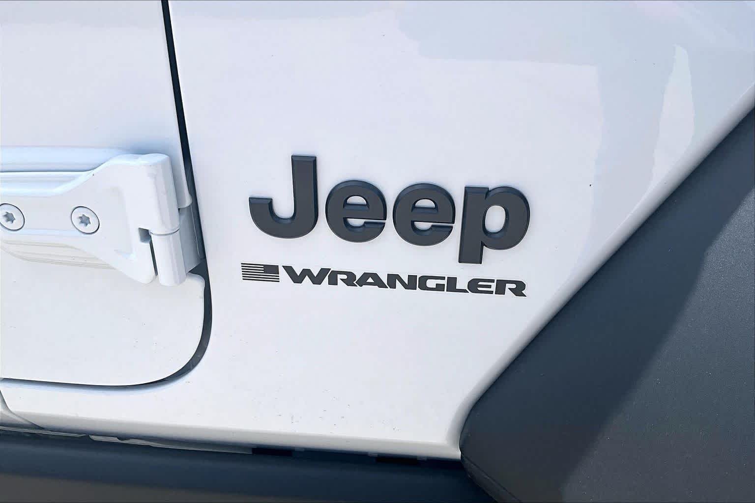 New 2026 Bright White Clear-Coat Exterior Paint Jeep Willys image 16