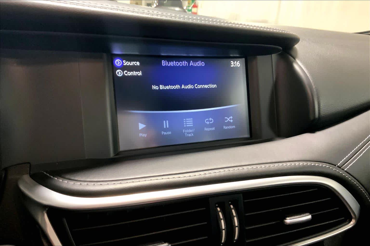 Used 2017 Graphite Shadow INFINITI Luxury image 35