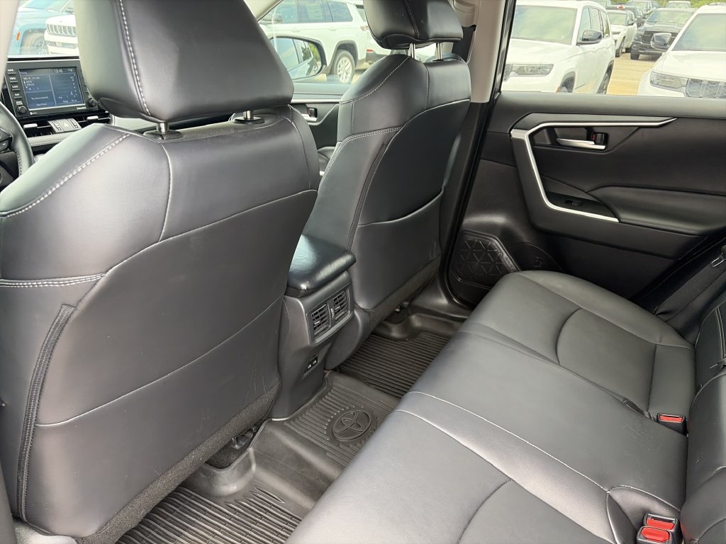 Used 2022 Gray Toyota XLE Premium image 28
