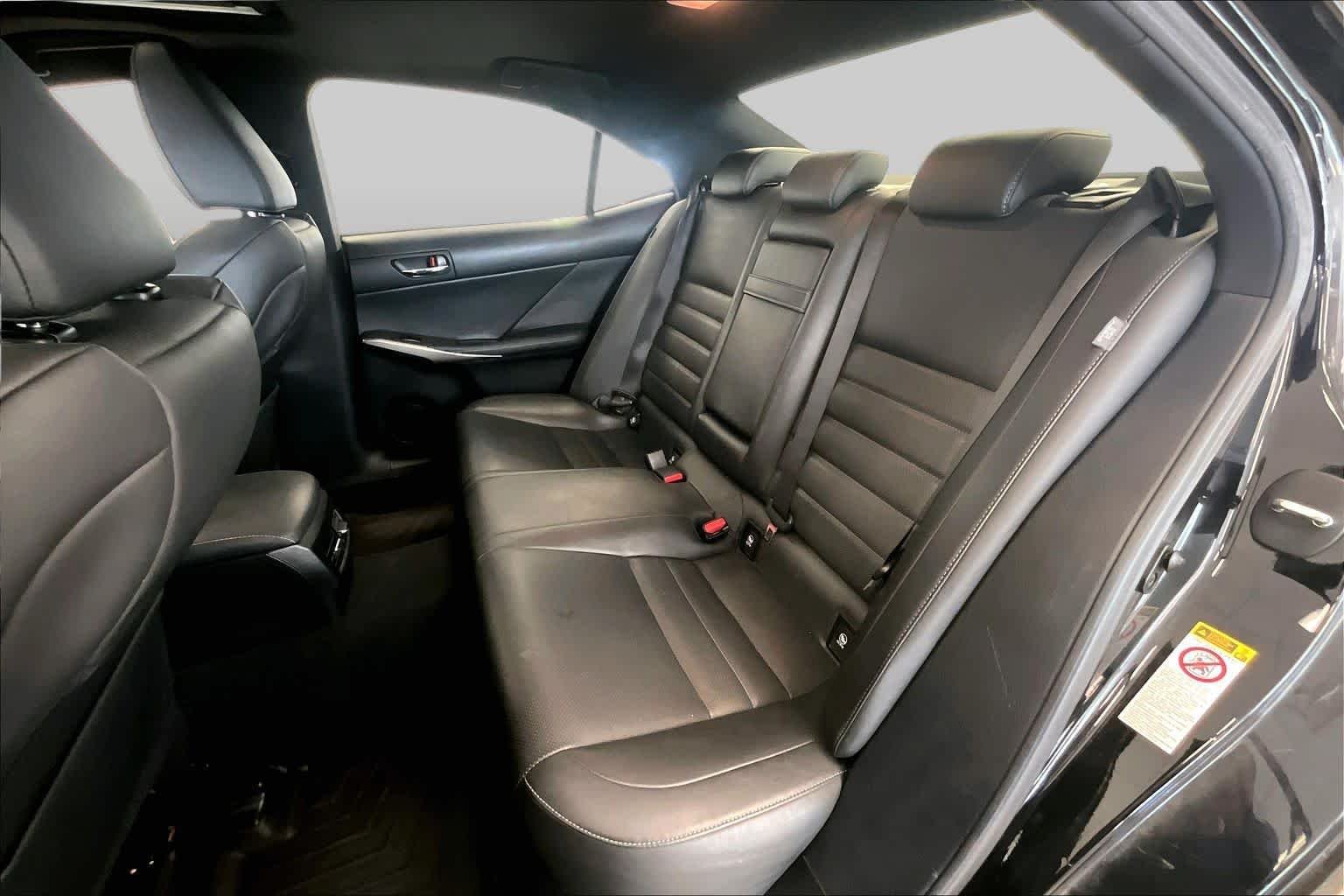 Used 2015 Obsidian Lexus  image 18