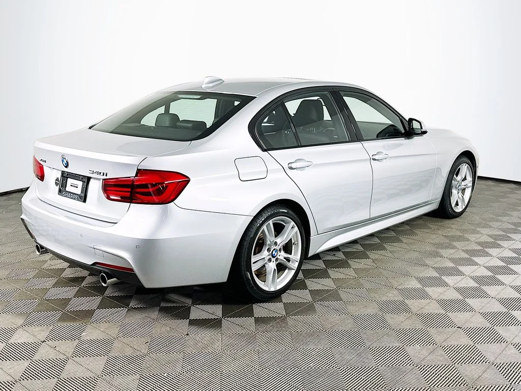 Used 2017 Glacier Silver Metallic BMW 340i xDrive image 5