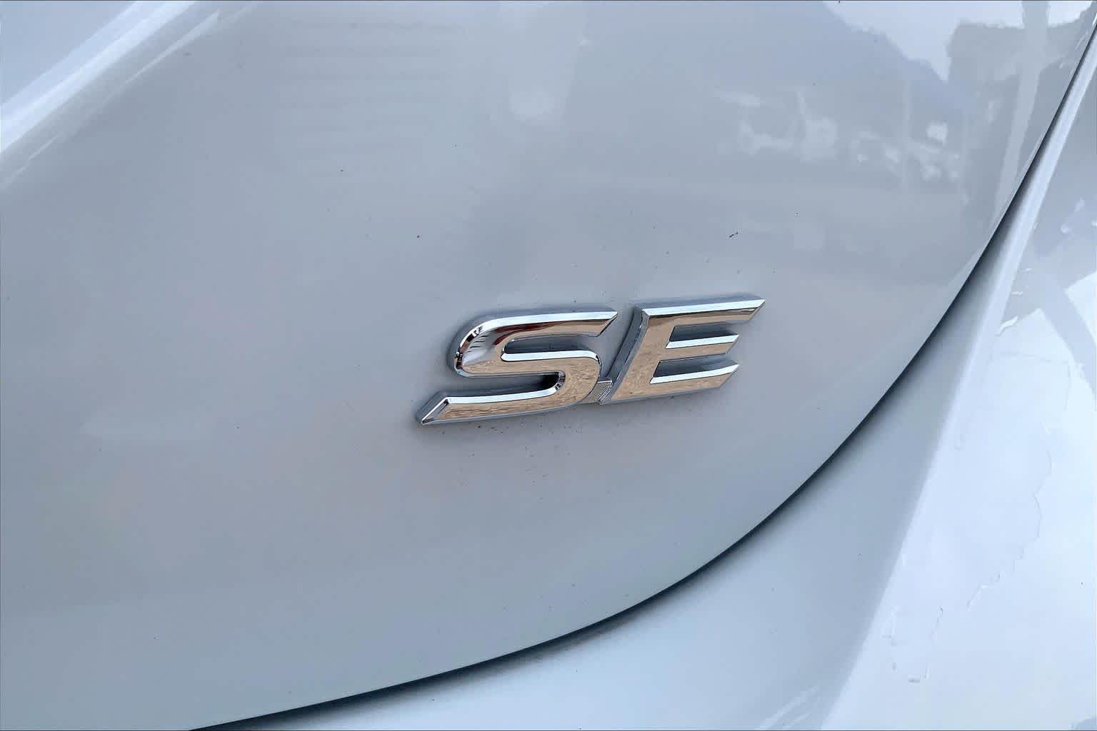 Used 2023 Ice Edge Toyota SE image 10