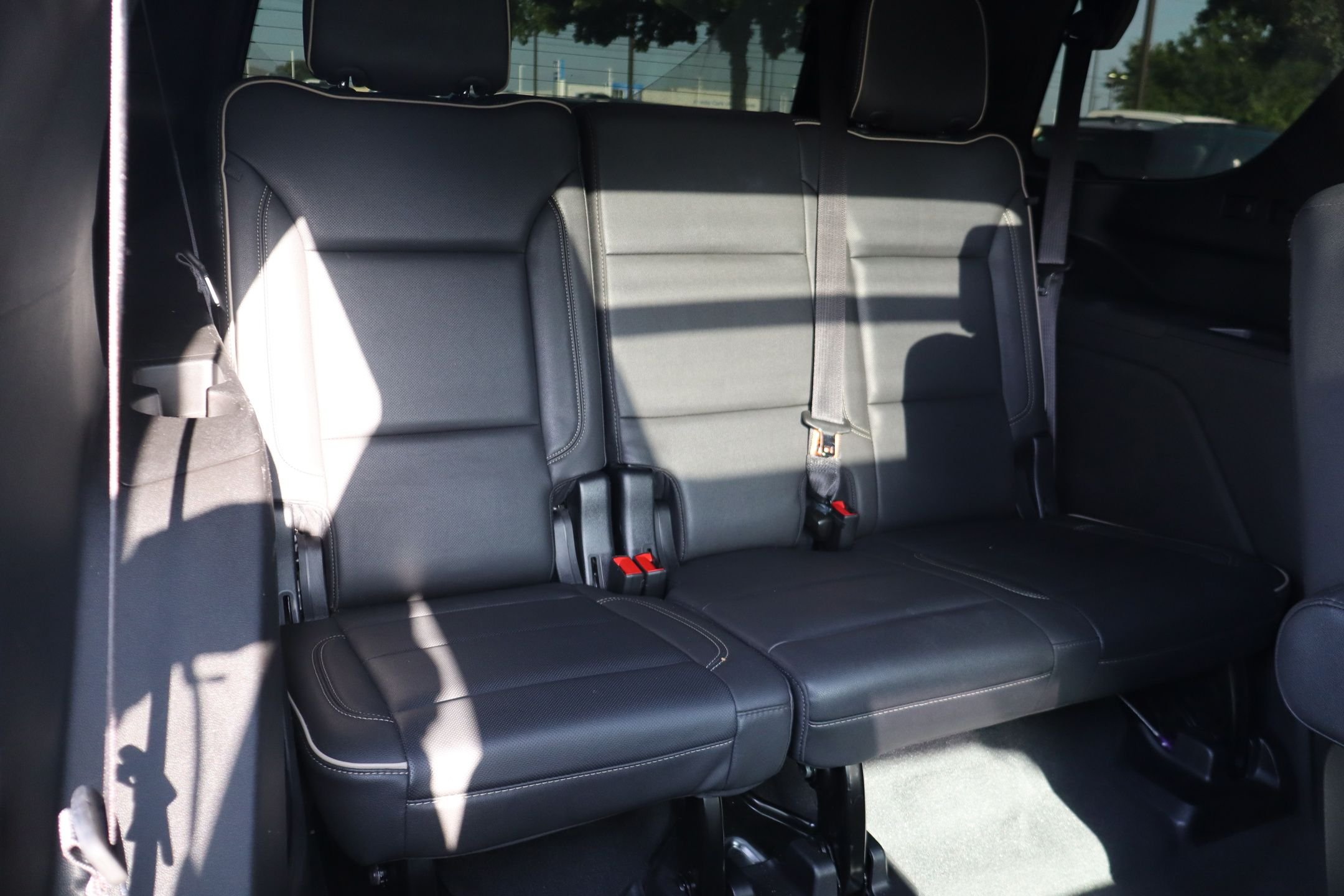 Used 2023 Titanium GMC SLT image 26
