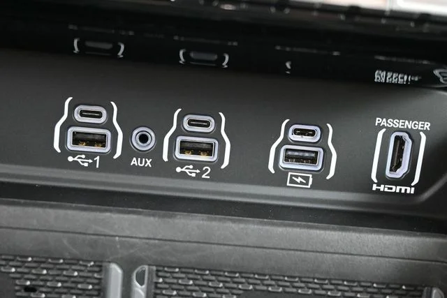 Used 2025 White Ram Limited image 32
