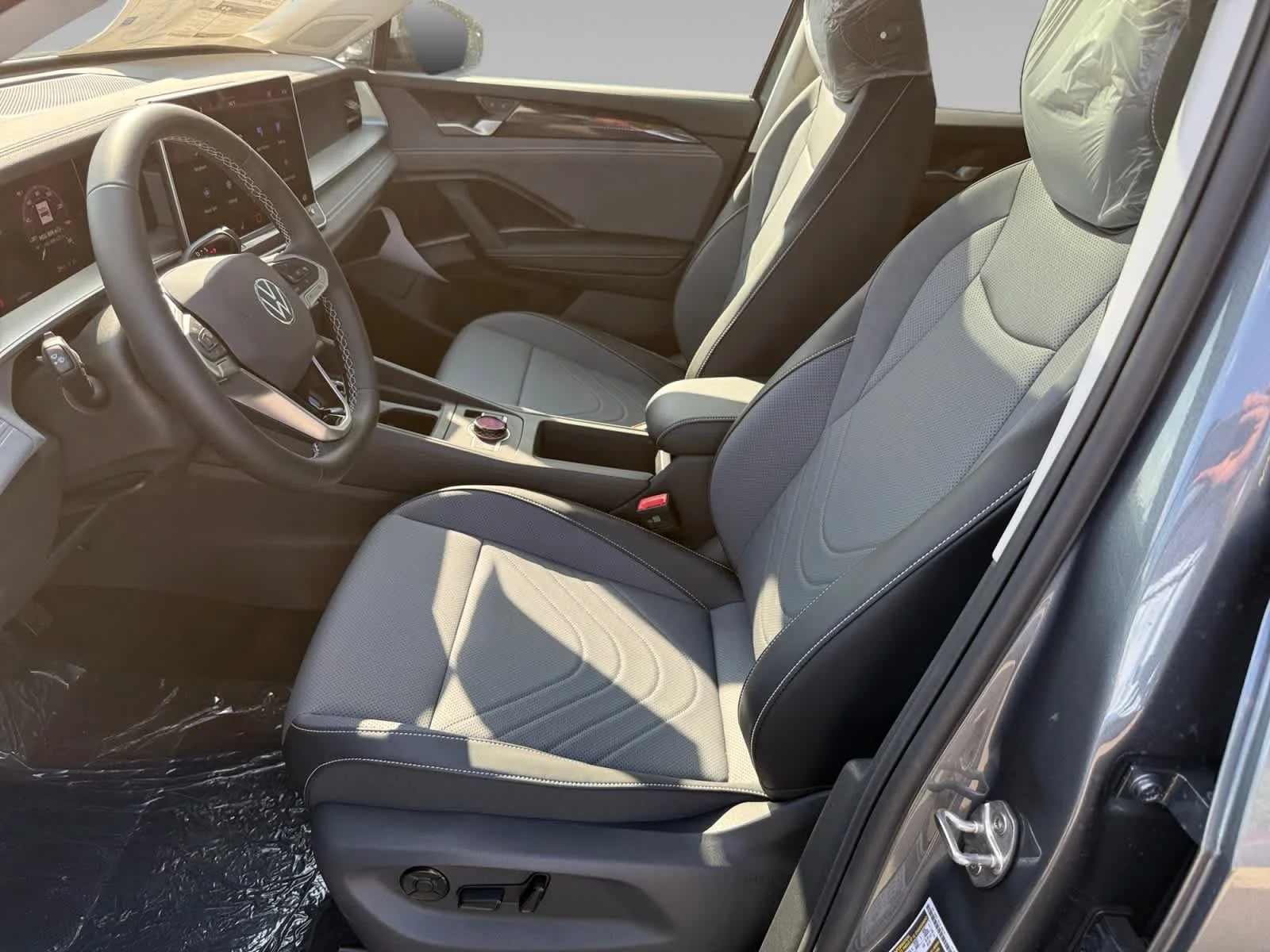 New 2026 Platinum Gray Metallic Volkswagen SE image 11