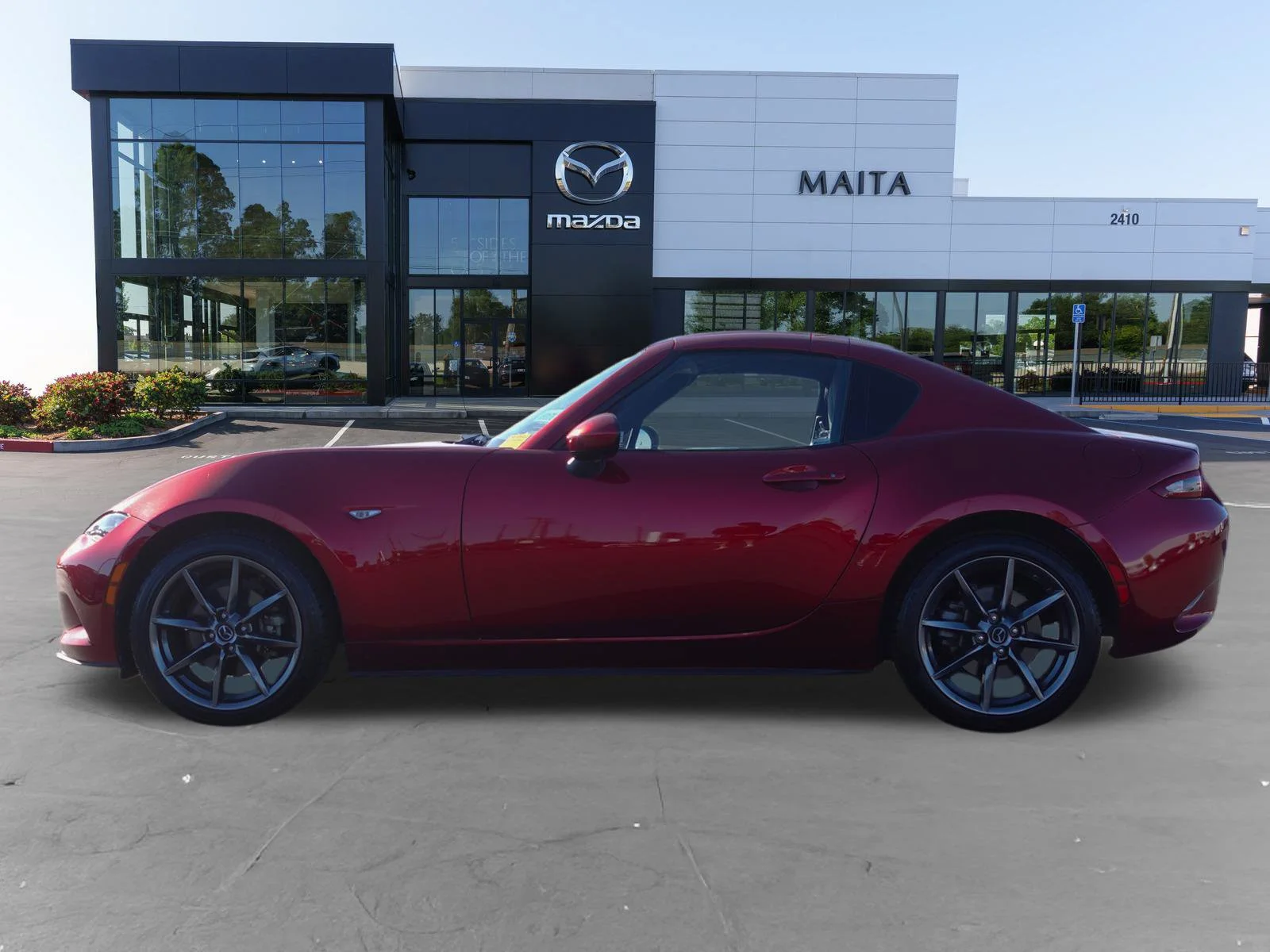 Used 2018 Red Crystal Mazda Grand Touring image 6