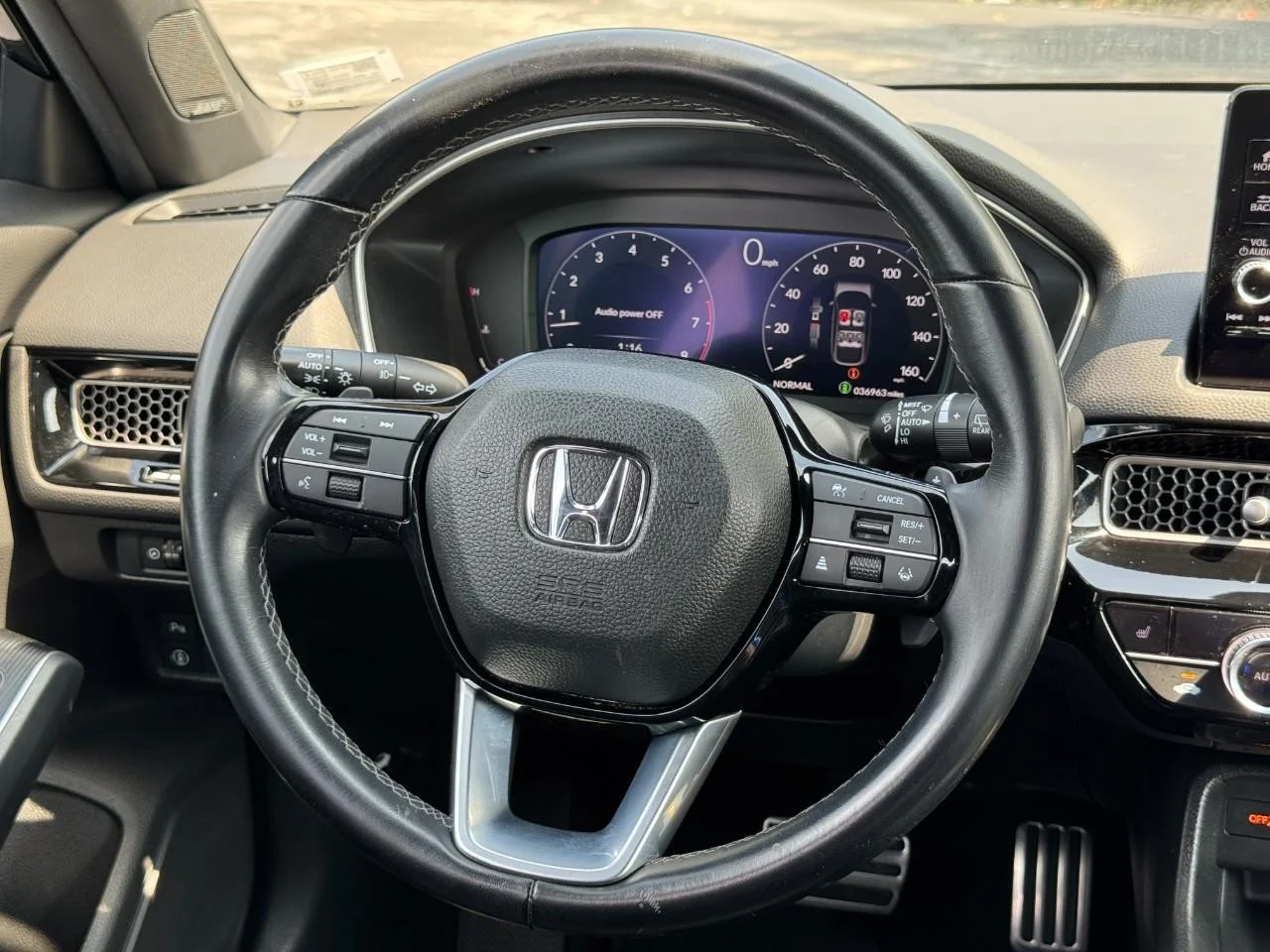 2024 Honda Civic Hatchback Sport Touring - Photo 14