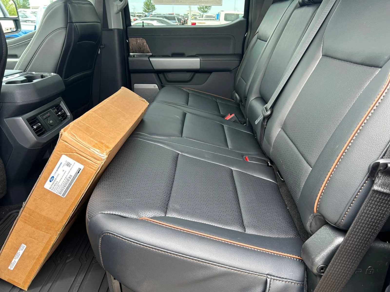 New 2026 Agate Black Metallic Ford Lariat image 19