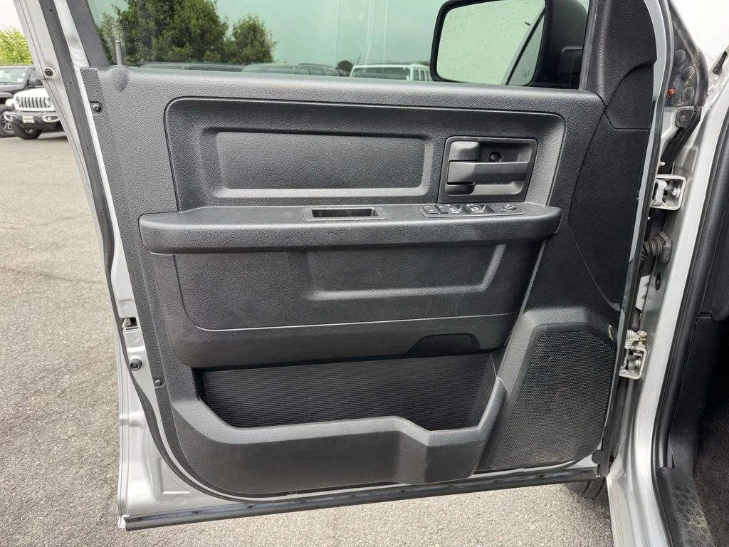 Used 2018 Silver Ram Tradesman image 24
