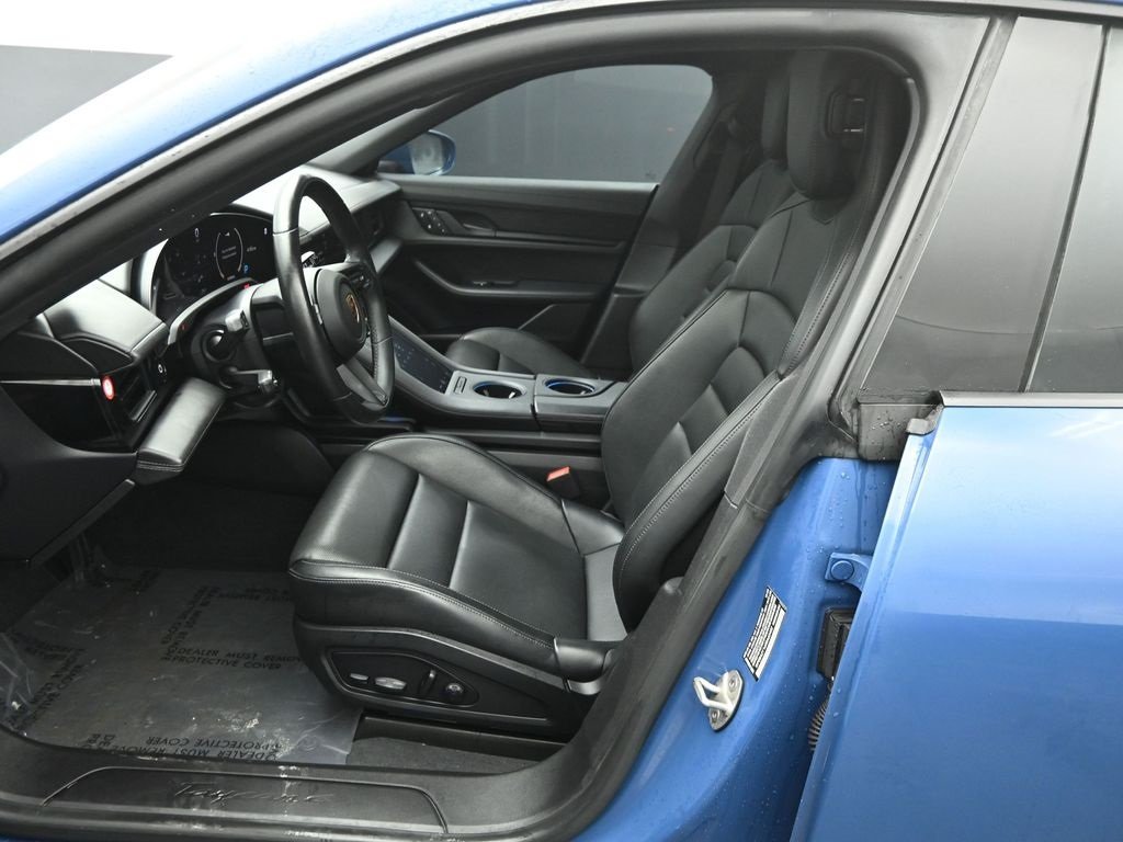 2024 PORSCHE TAYCAN - Image 9