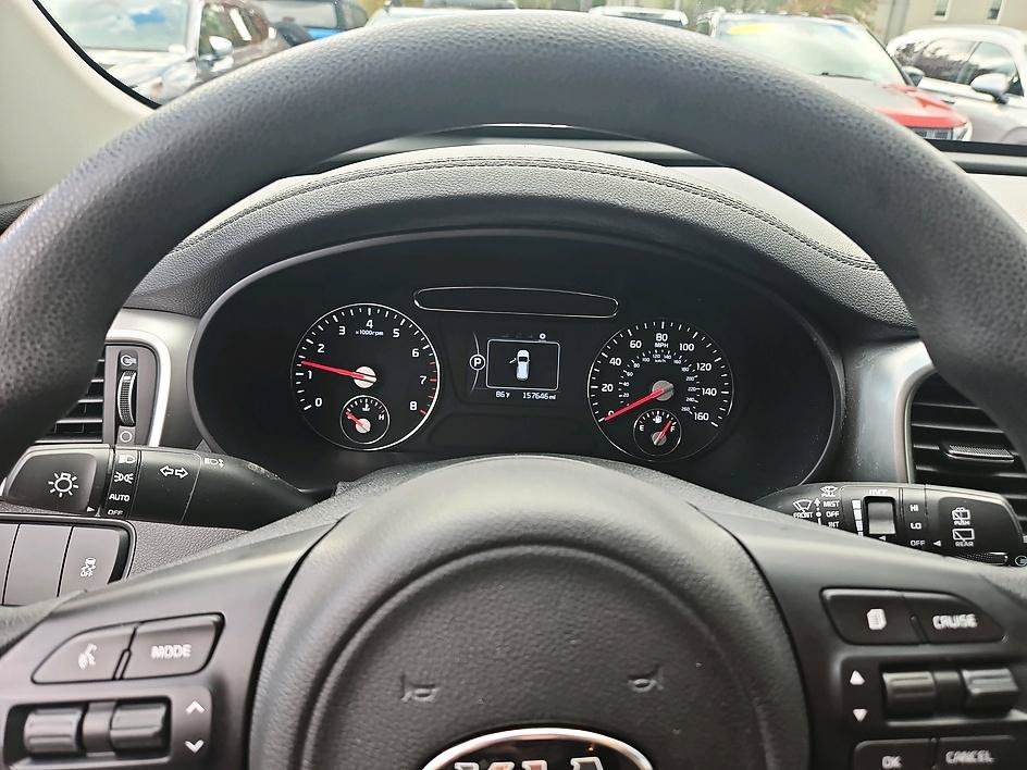 Used 2018 Snow White Pearl Kia LX V6 image 21