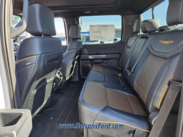 New 2025 Oxford White Ford Tremor® image 7