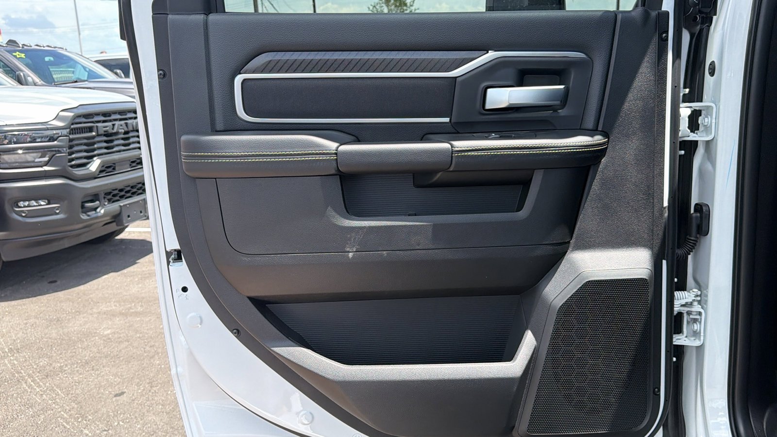 New 2026 Bright White Clear-Coat Exterior Paint RAM Lone Star image 14