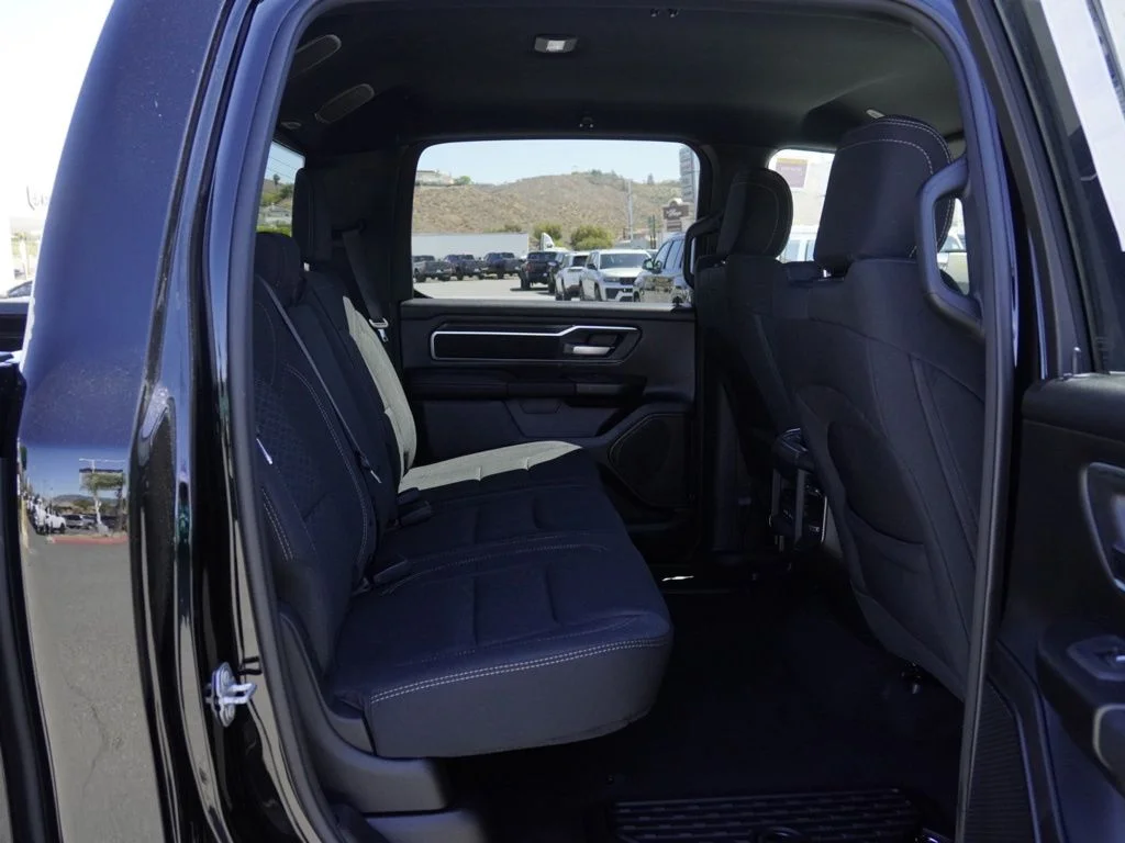 New 2026 Diamond Black Crystal Pearl-Coat Exterior Paint RAM Big Horn/Lone Star image 23