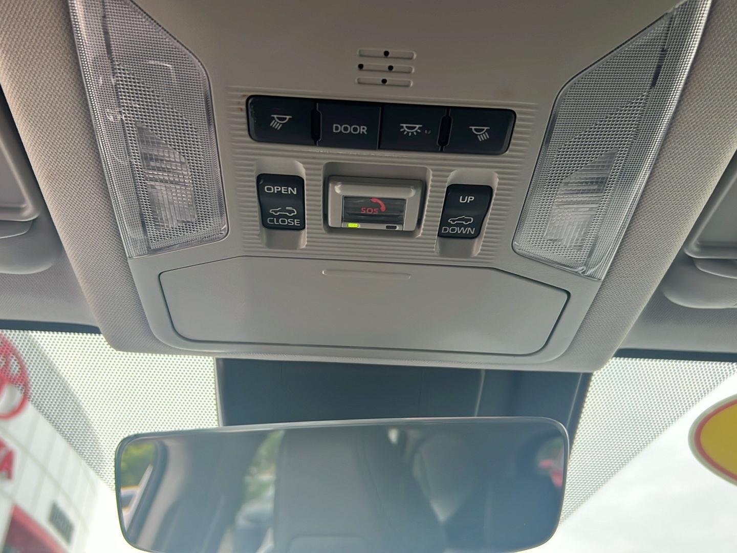 Used 2022 Blizzard Pearl Toyota XLE Premium image 20