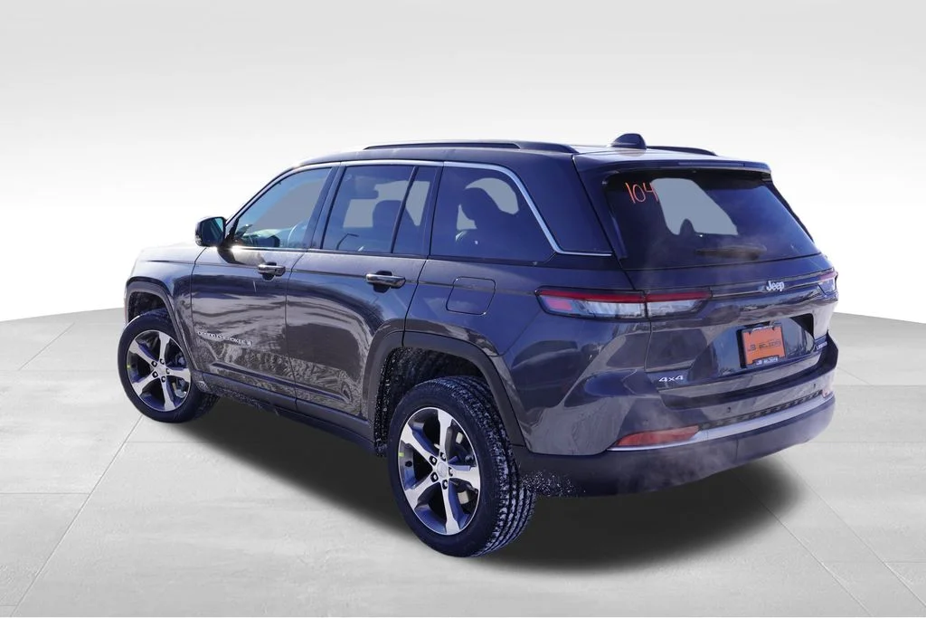 New 2026 Baltic Gray Metallic Clearcoat Jeep Limited image 5