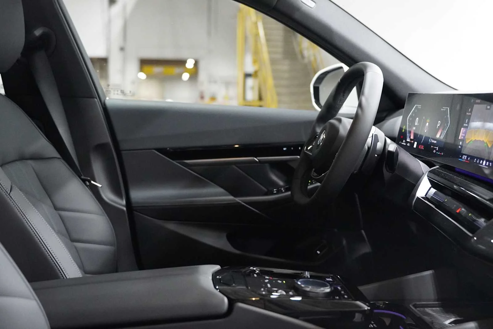 2026 BMW 5 Series 530i - Photo 9