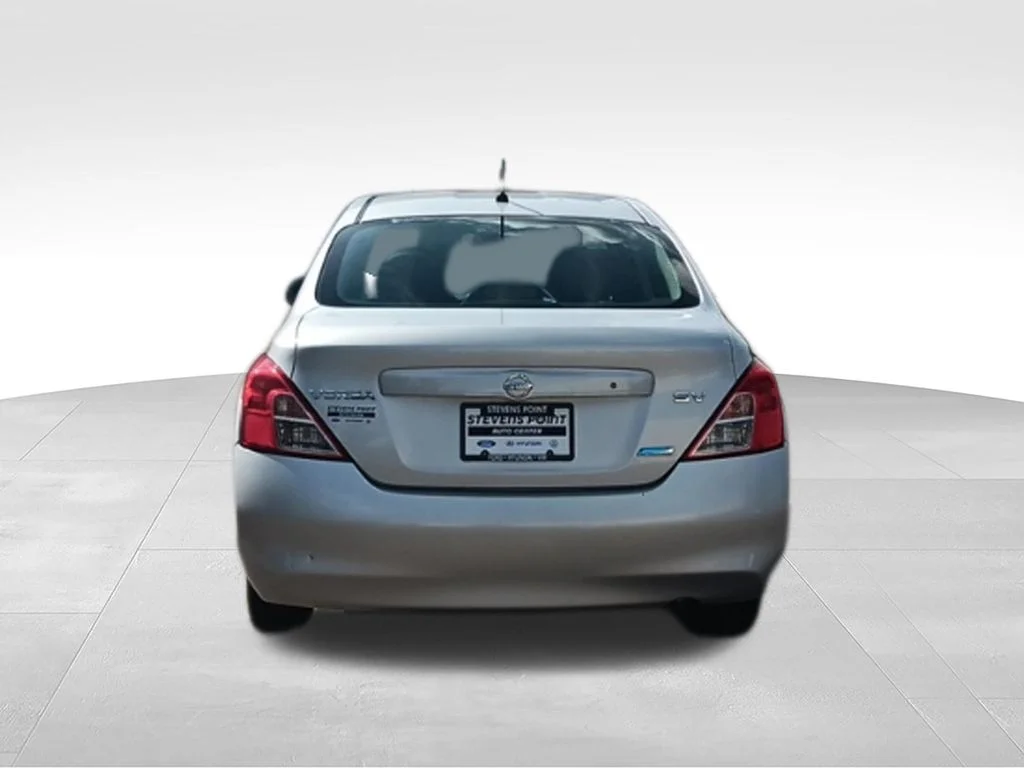 Used 2012 Brilliant Silver Metallic Nissan 1.6 SV image 6