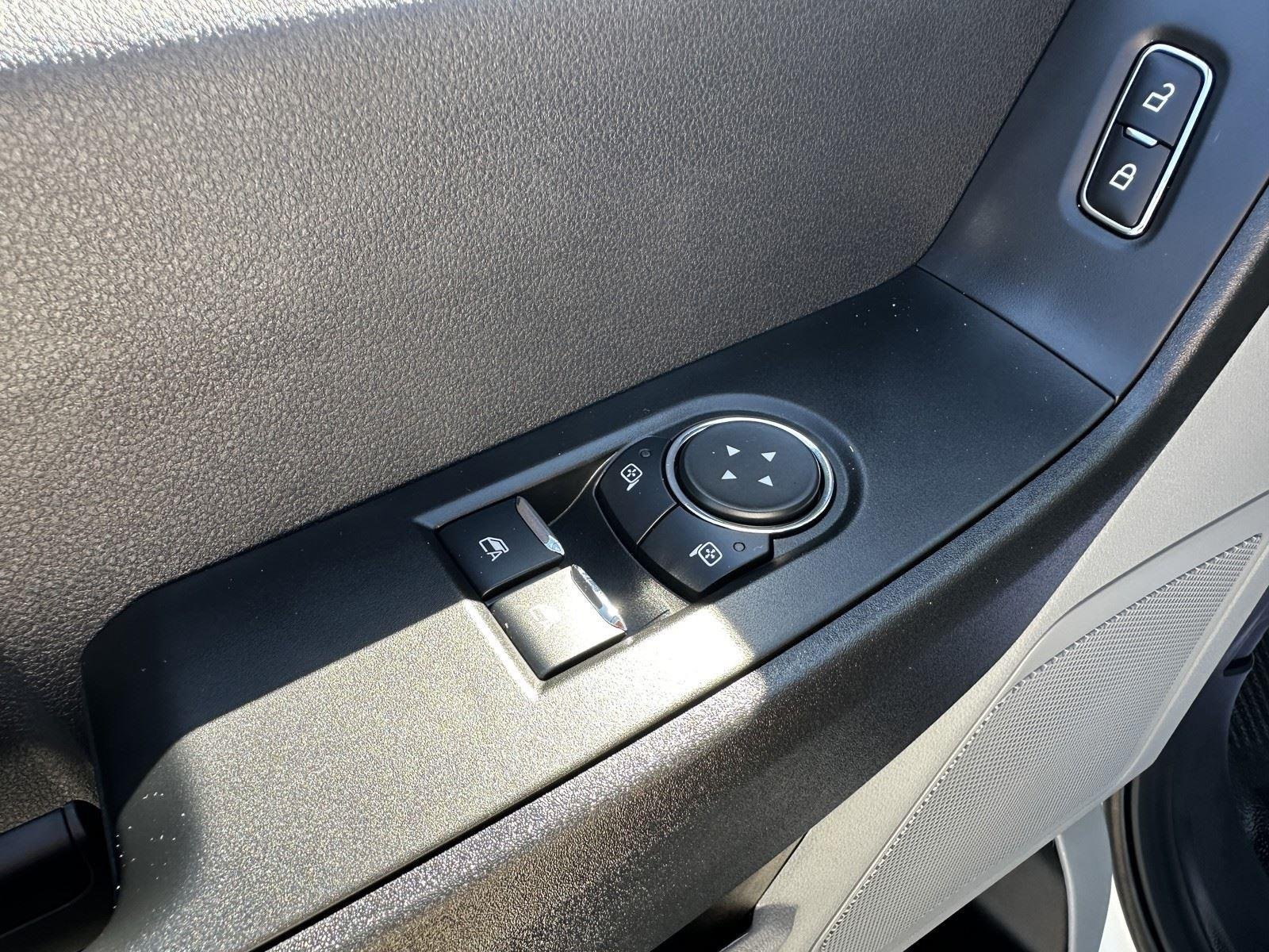 2025 Ford F-350 Super Duty XL - Photo 14