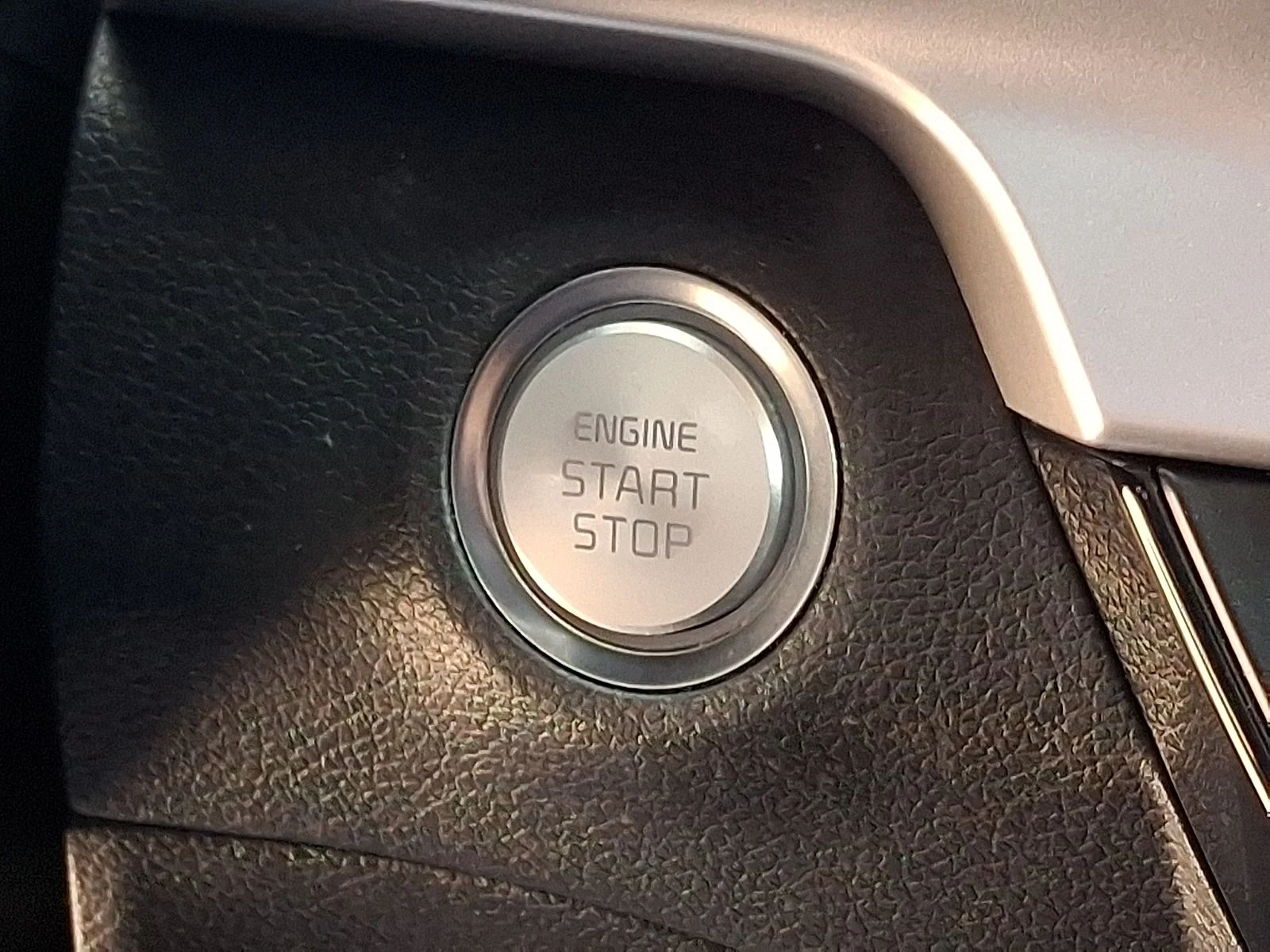 Used 2020 Silver Kia LX image 19