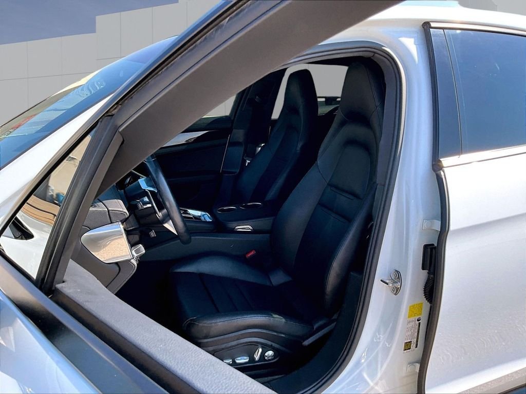 Used 2020 White Porsche  image 5